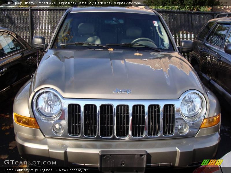 Light Khaki Metallic / Dark Khaki/Light Graystone 2005 Jeep Liberty Limited 4x4