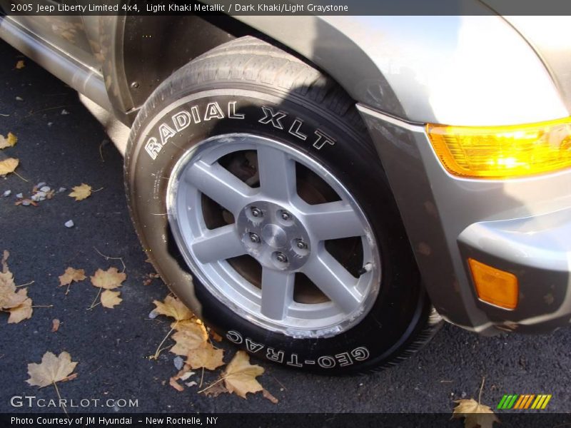Light Khaki Metallic / Dark Khaki/Light Graystone 2005 Jeep Liberty Limited 4x4