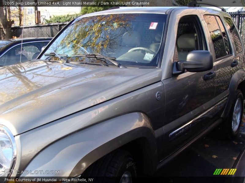 Light Khaki Metallic / Dark Khaki/Light Graystone 2005 Jeep Liberty Limited 4x4