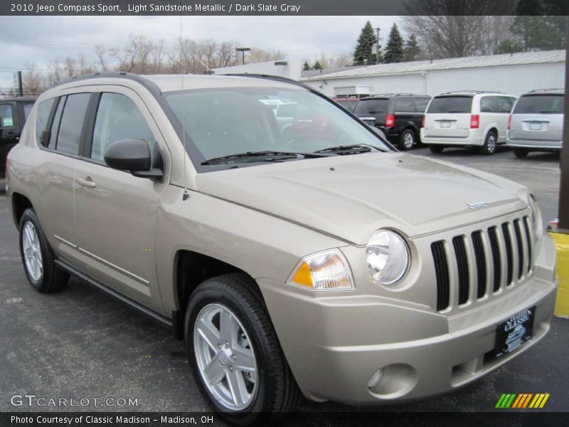 Light Sandstone Metallic / Dark Slate Gray 2010 Jeep Compass Sport