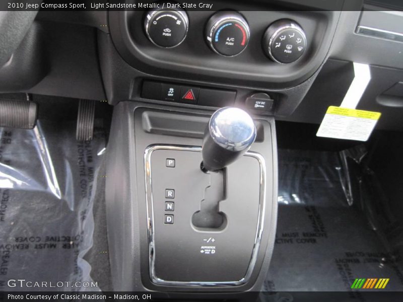 Light Sandstone Metallic / Dark Slate Gray 2010 Jeep Compass Sport