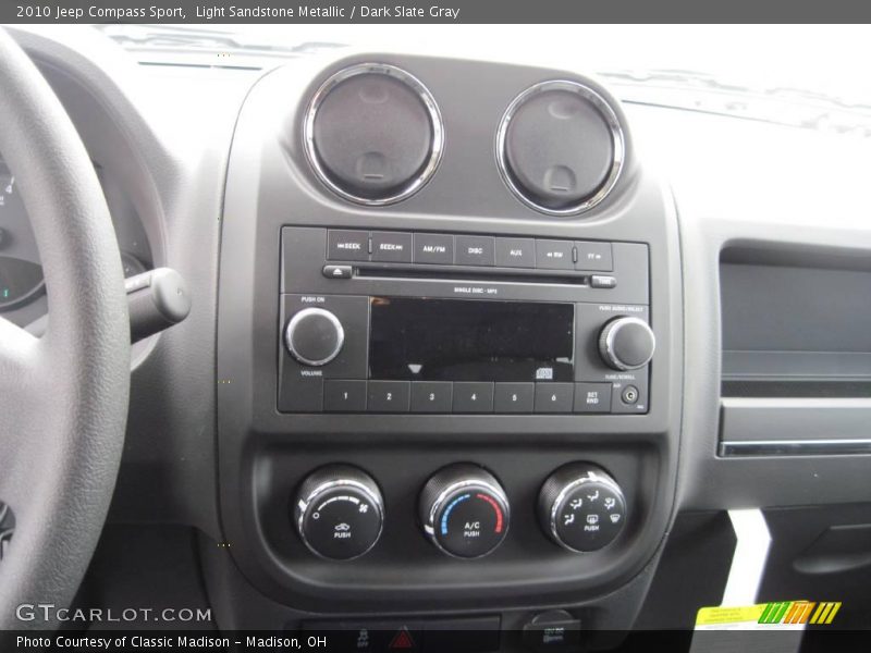 Light Sandstone Metallic / Dark Slate Gray 2010 Jeep Compass Sport