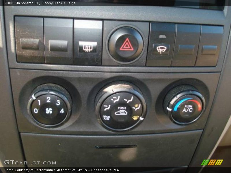 Ebony Black / Beige 2006 Kia Sorento EX