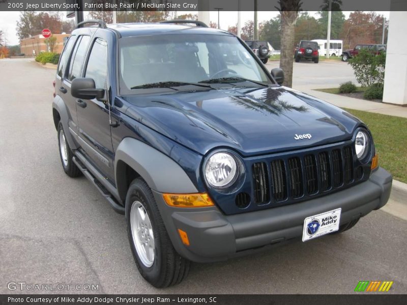 Patriot Blue Pearl / Medium Slate Gray 2005 Jeep Liberty Sport