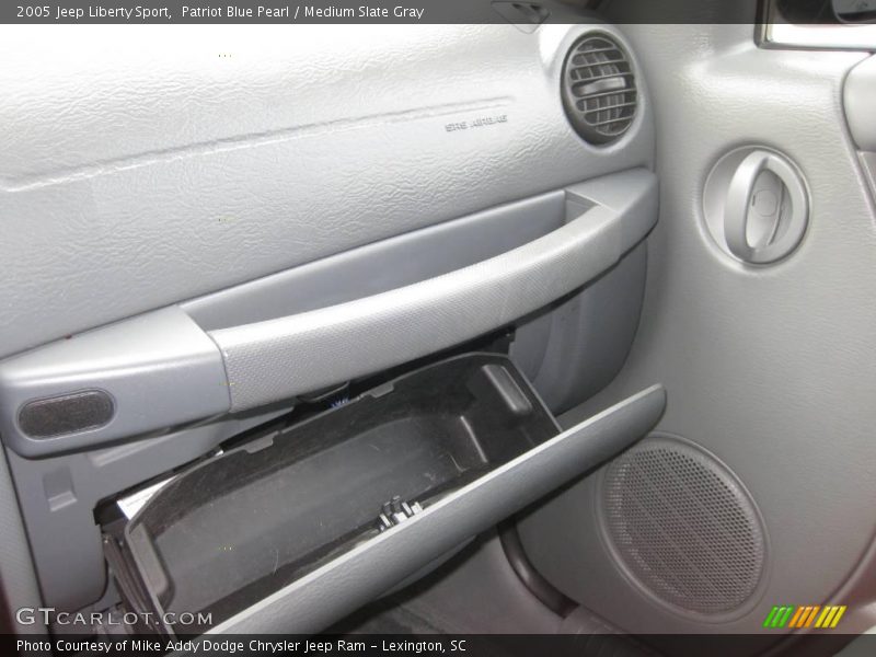 Patriot Blue Pearl / Medium Slate Gray 2005 Jeep Liberty Sport