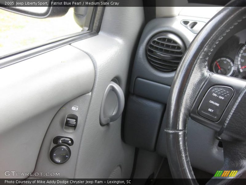 Patriot Blue Pearl / Medium Slate Gray 2005 Jeep Liberty Sport