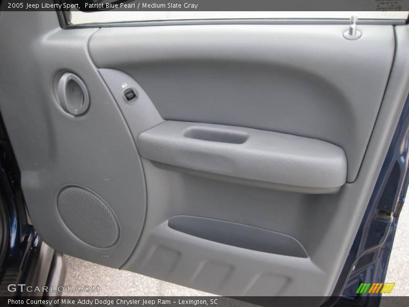 Patriot Blue Pearl / Medium Slate Gray 2005 Jeep Liberty Sport
