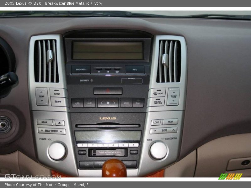 Breakwater Blue Metallic / Ivory 2005 Lexus RX 330