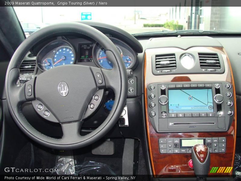 Grigio Touring (Silver) / Nero 2009 Maserati Quattroporte