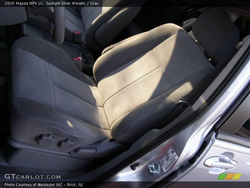 Sunlight Silver Metallic / Gray 2006 Mazda MPV LX