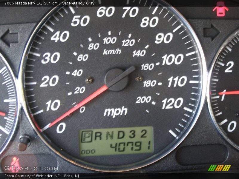 Sunlight Silver Metallic / Gray 2006 Mazda MPV LX