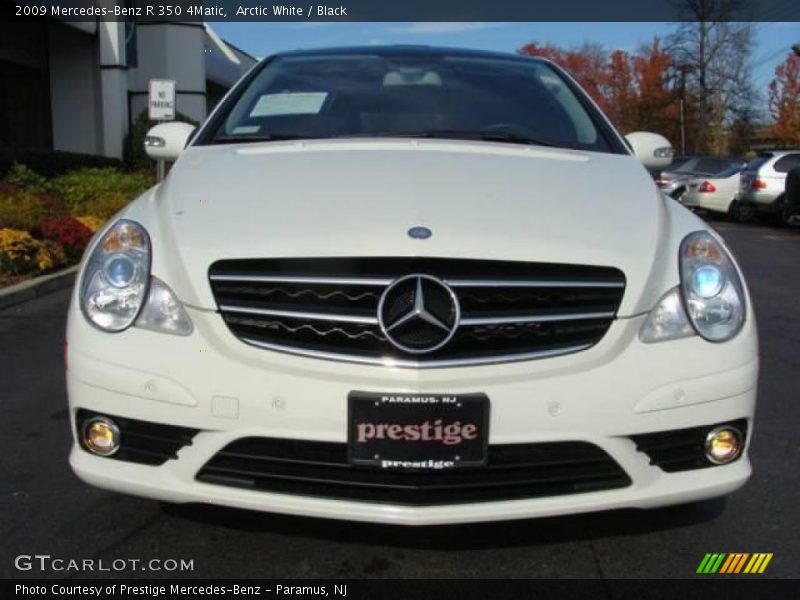 Arctic White / Black 2009 Mercedes-Benz R 350 4Matic