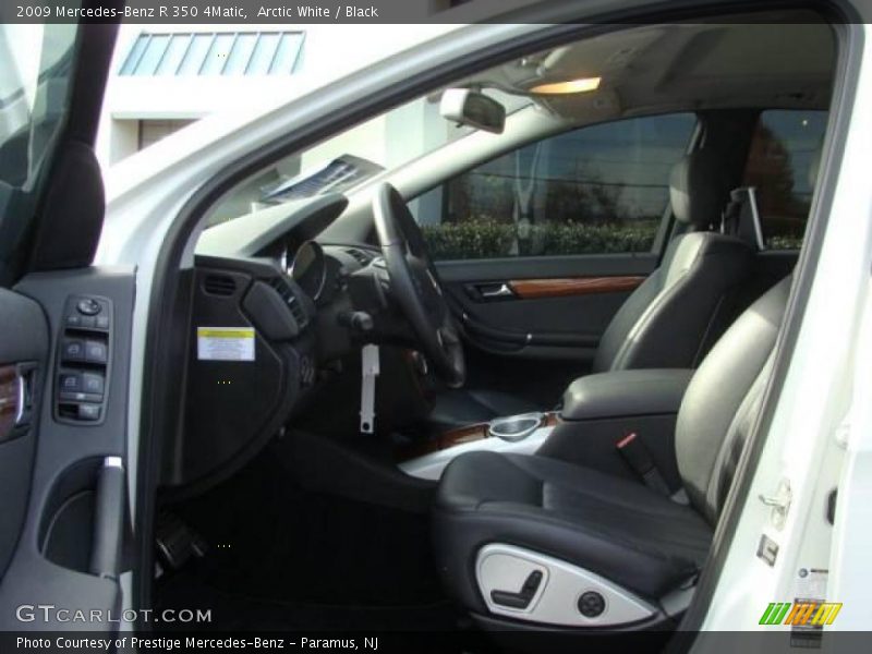 Arctic White / Black 2009 Mercedes-Benz R 350 4Matic