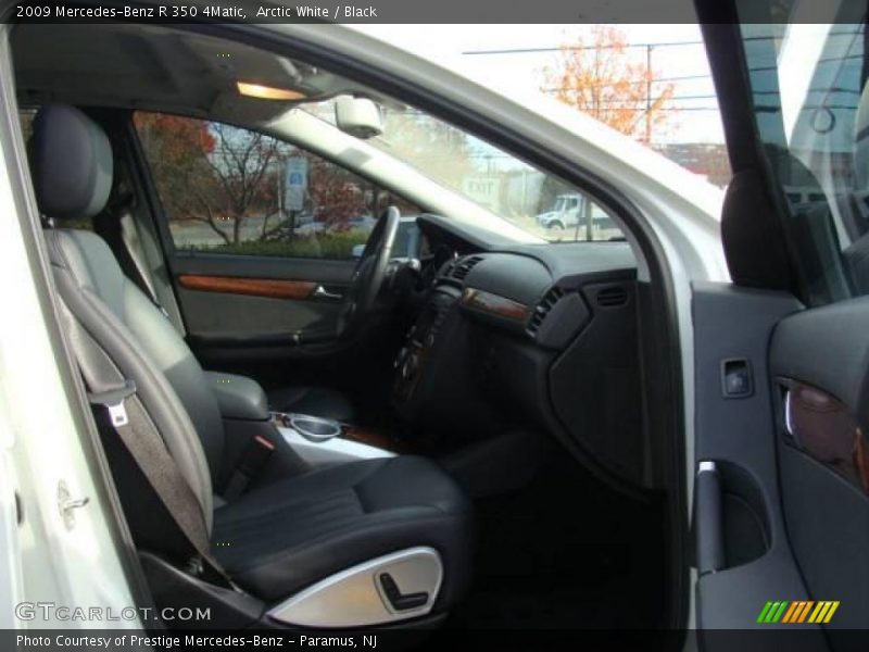 Arctic White / Black 2009 Mercedes-Benz R 350 4Matic