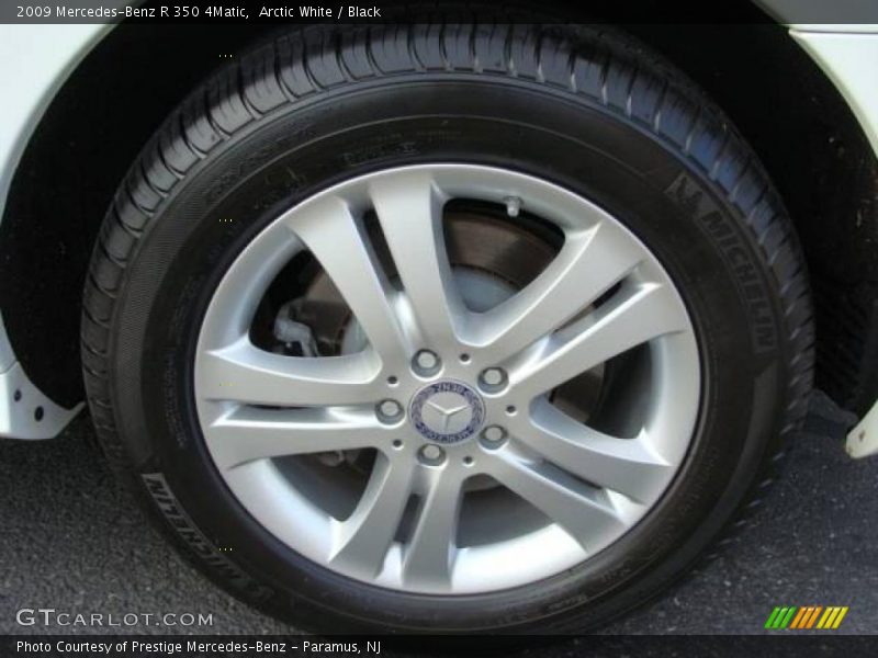 Arctic White / Black 2009 Mercedes-Benz R 350 4Matic