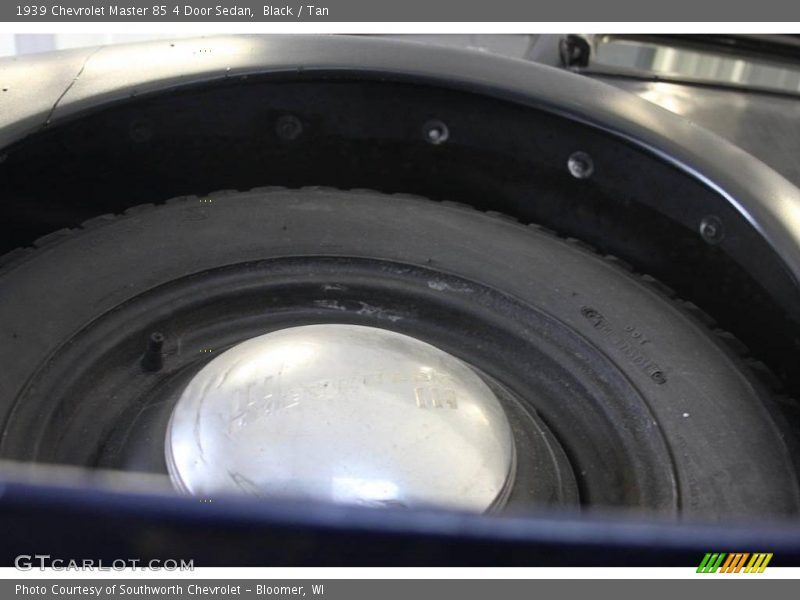 Black / Tan 1939 Chevrolet Master 85 4 Door Sedan