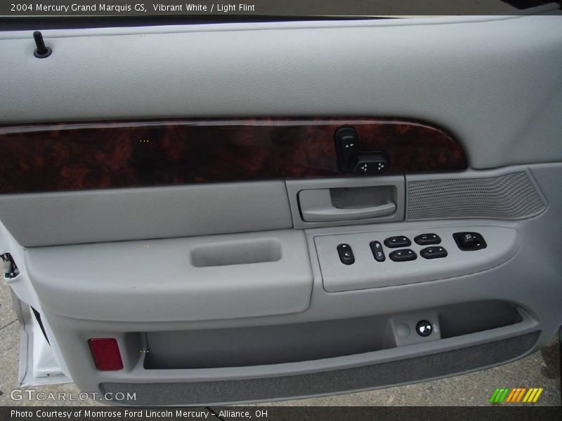 Vibrant White / Light Flint 2004 Mercury Grand Marquis GS