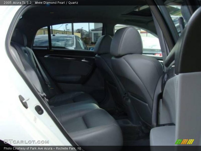 White Diamond Pearl / Quartz 2005 Acura TL 3.2