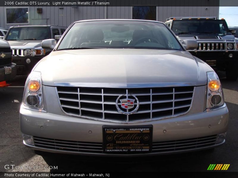 Light Platinum Metallic / Titanium 2006 Cadillac DTS Luxury