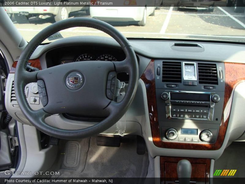 Light Platinum Metallic / Titanium 2006 Cadillac DTS Luxury