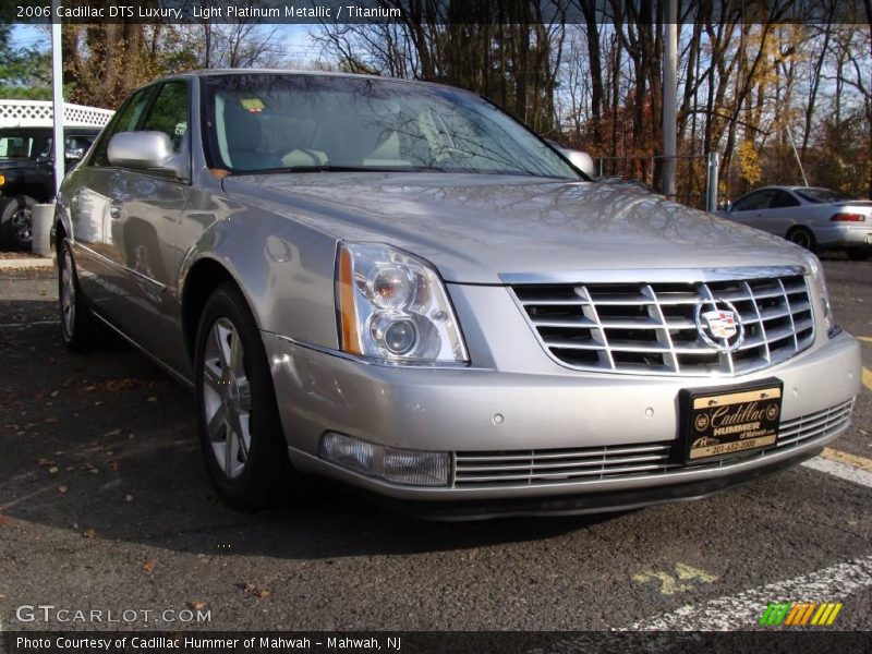 Light Platinum Metallic / Titanium 2006 Cadillac DTS Luxury