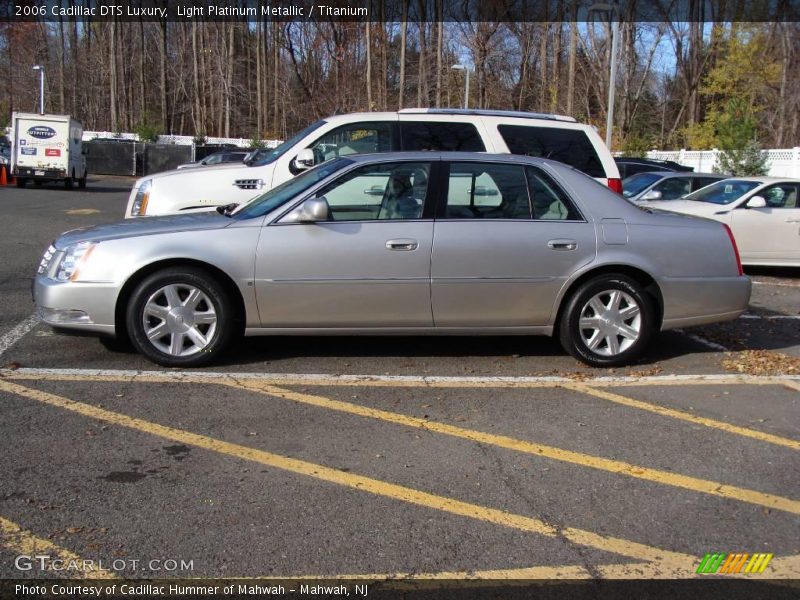 Light Platinum Metallic / Titanium 2006 Cadillac DTS Luxury