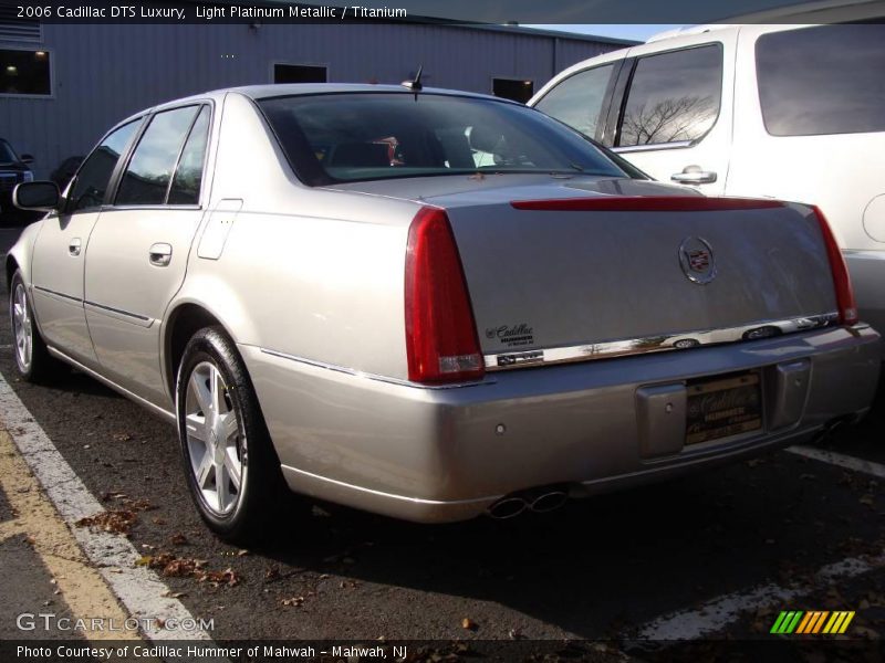 Light Platinum Metallic / Titanium 2006 Cadillac DTS Luxury