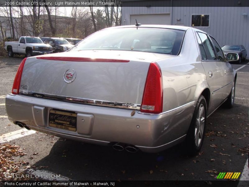 Light Platinum Metallic / Titanium 2006 Cadillac DTS Luxury