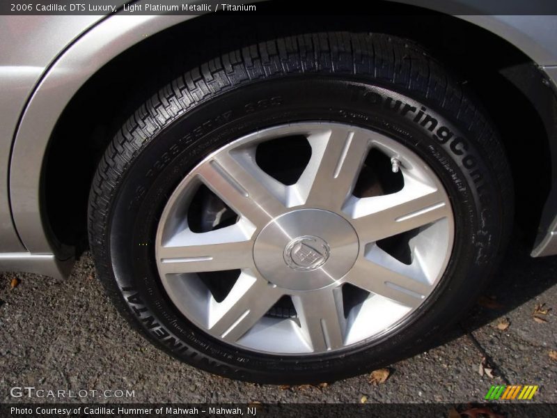 Light Platinum Metallic / Titanium 2006 Cadillac DTS Luxury