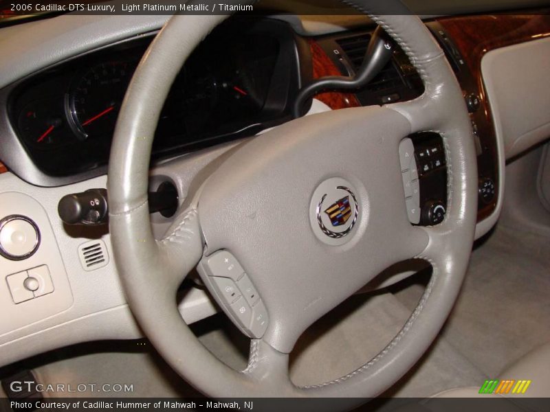 Light Platinum Metallic / Titanium 2006 Cadillac DTS Luxury
