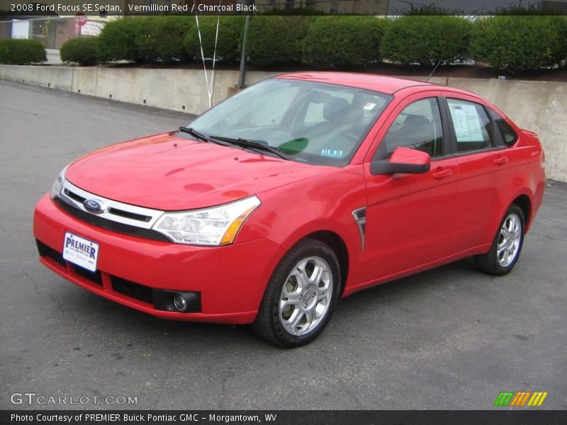 Vermillion Red / Charcoal Black 2008 Ford Focus SE Sedan