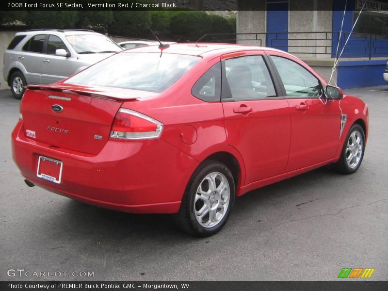Vermillion Red / Charcoal Black 2008 Ford Focus SE Sedan