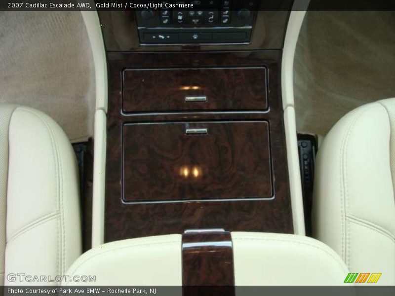 Gold Mist / Cocoa/Light Cashmere 2007 Cadillac Escalade AWD