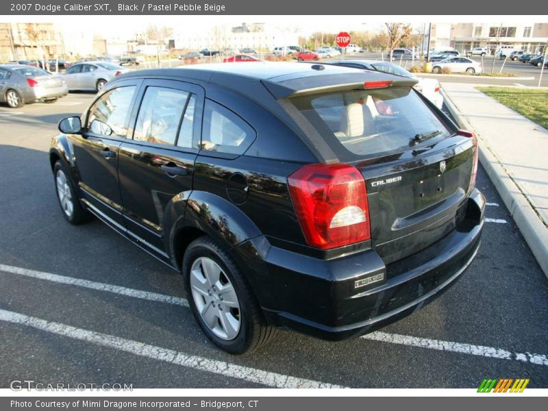 Black / Pastel Pebble Beige 2007 Dodge Caliber SXT
