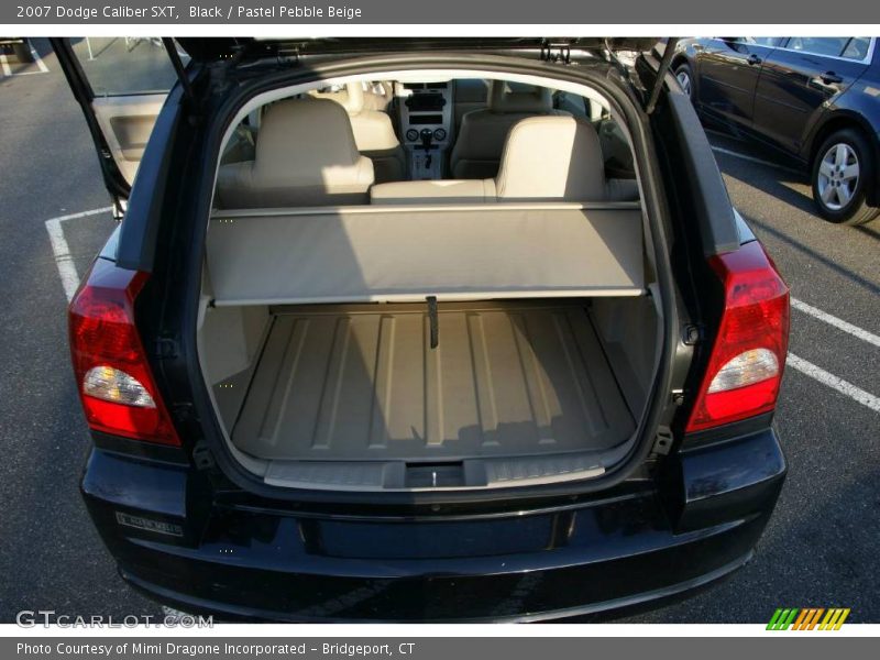 Black / Pastel Pebble Beige 2007 Dodge Caliber SXT