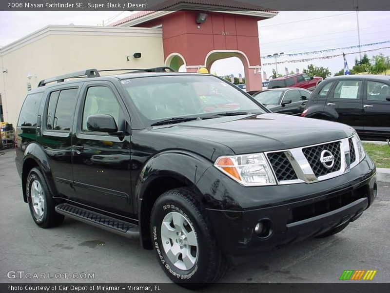 Super Black / Desert 2006 Nissan Pathfinder SE