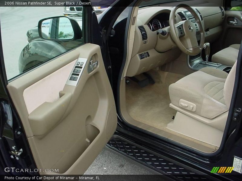 Super Black / Desert 2006 Nissan Pathfinder SE