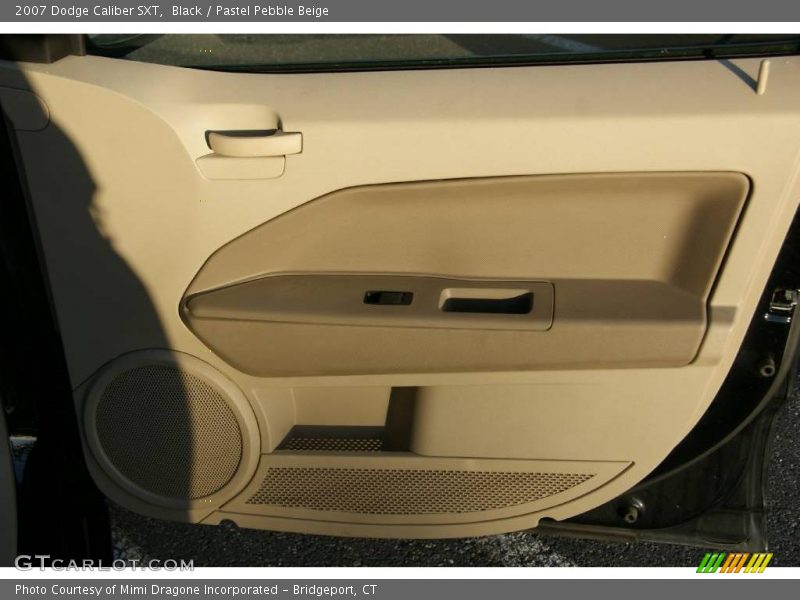 Black / Pastel Pebble Beige 2007 Dodge Caliber SXT