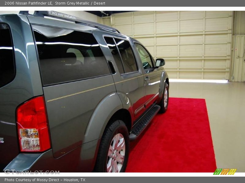 Storm Grey Metallic / Desert 2006 Nissan Pathfinder LE
