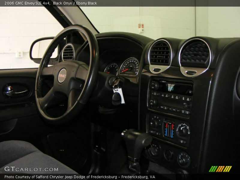 Black Onyx / Ebony Black 2006 GMC Envoy SLE 4x4