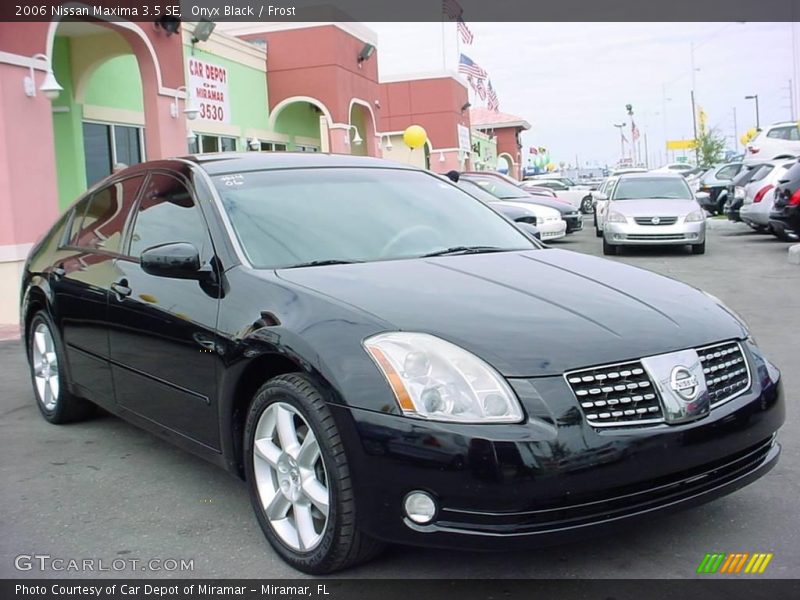 Onyx Black / Frost 2006 Nissan Maxima 3.5 SE