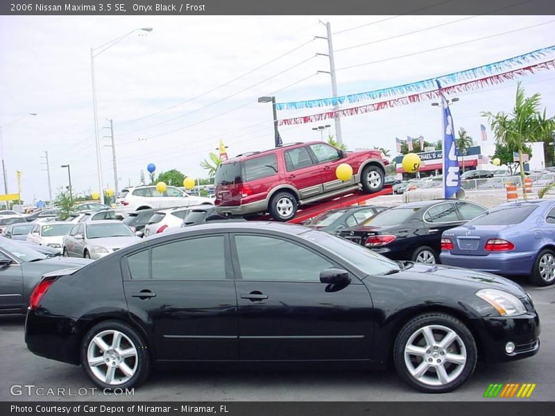 Onyx Black / Frost 2006 Nissan Maxima 3.5 SE