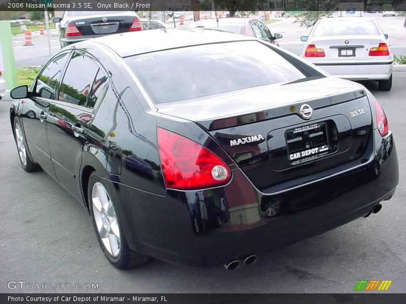 Onyx Black / Frost 2006 Nissan Maxima 3.5 SE
