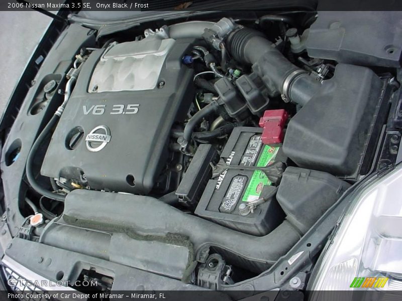 Onyx Black / Frost 2006 Nissan Maxima 3.5 SE