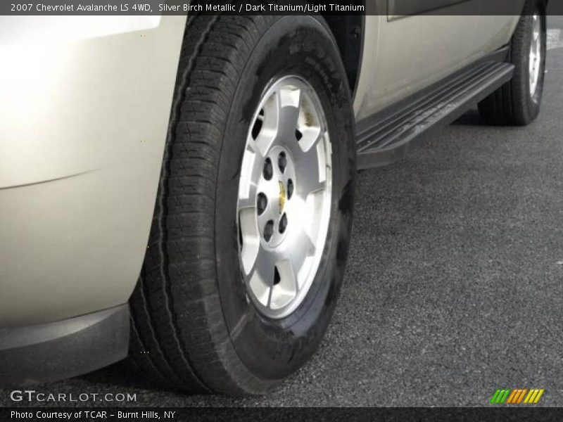 Silver Birch Metallic / Dark Titanium/Light Titanium 2007 Chevrolet Avalanche LS 4WD
