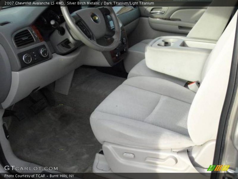 Silver Birch Metallic / Dark Titanium/Light Titanium 2007 Chevrolet Avalanche LS 4WD