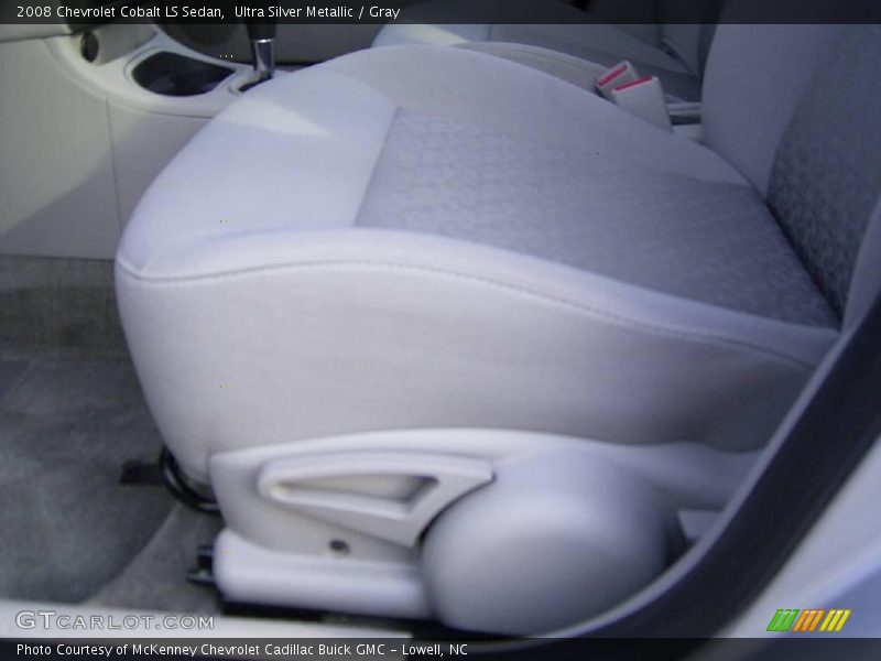 Ultra Silver Metallic / Gray 2008 Chevrolet Cobalt LS Sedan