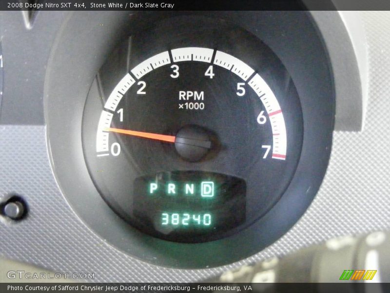 Stone White / Dark Slate Gray 2008 Dodge Nitro SXT 4x4