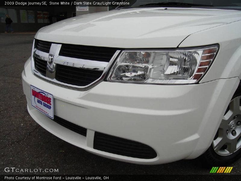 Stone White / Dark Slate Gray/Light Graystone 2009 Dodge Journey SE