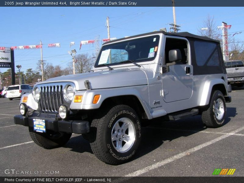 Bright Silver Metallic / Dark Slate Gray 2005 Jeep Wrangler Unlimited 4x4